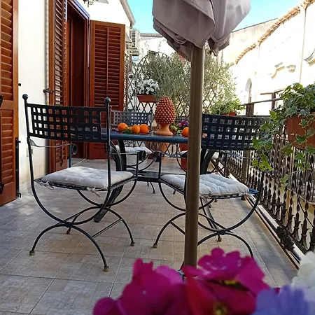 Penthouse Luxury Quattro Canti Palermo Exterior photo