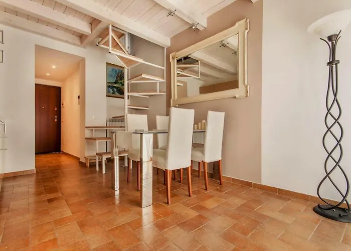 Penthouse Luxury Quattro Canti