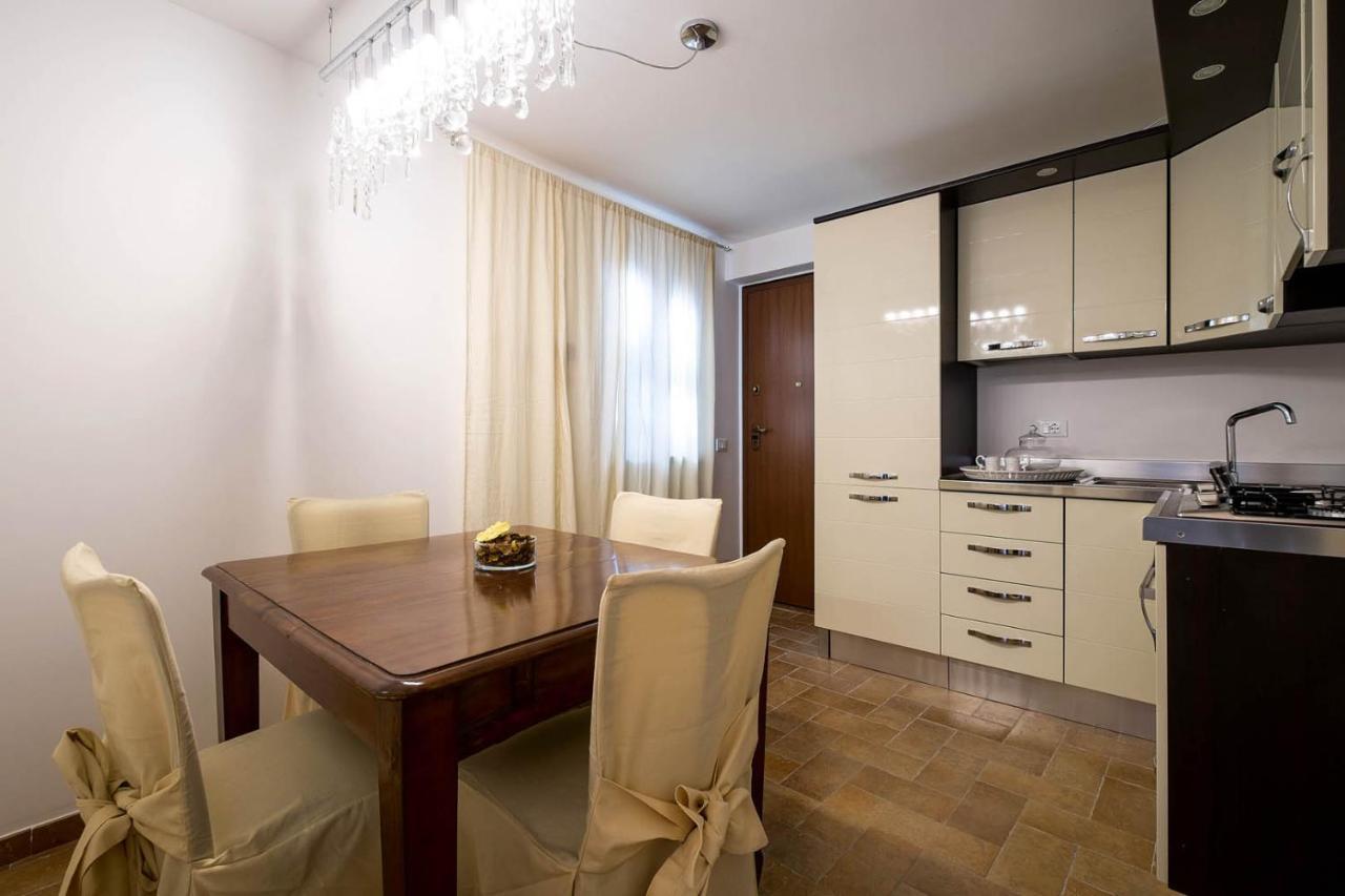 Penthouse Luxury Quattro Canti Apartment Palermo