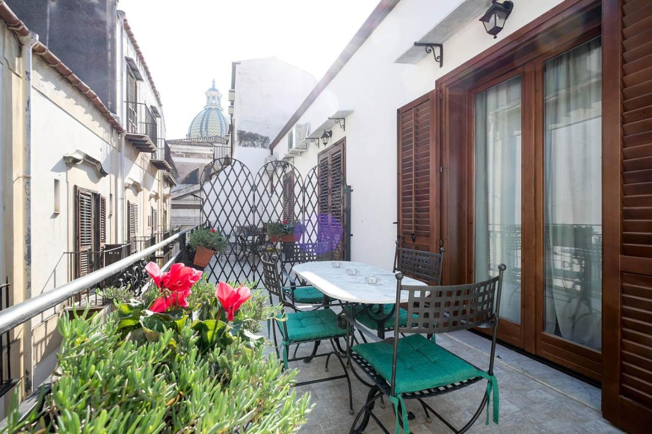 Penthouse Luxury Quattro Canti Apartment *