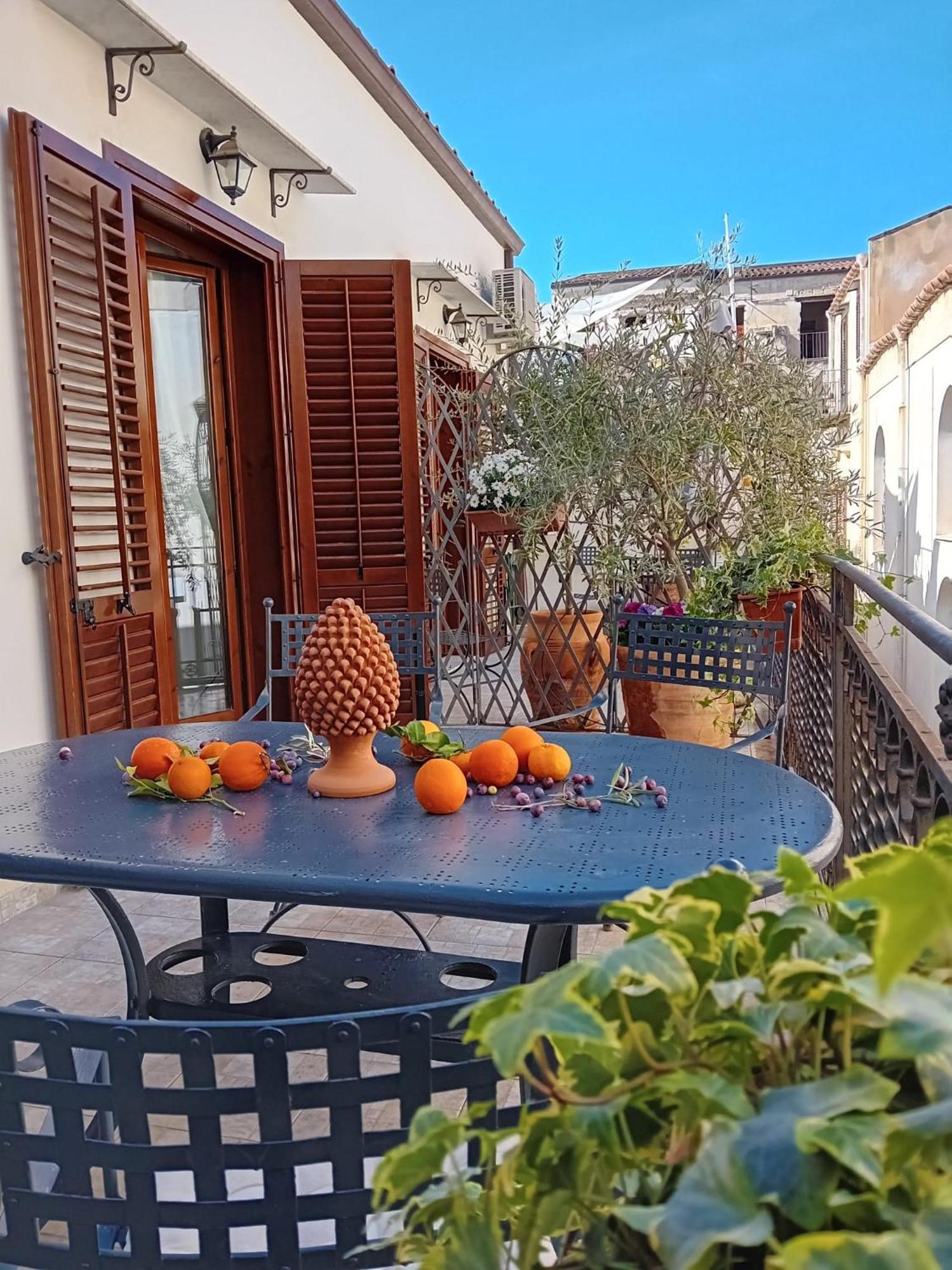 Penthouse Luxury Quattro Canti Apartment